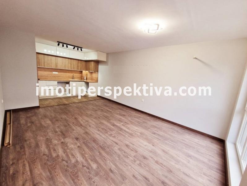 En venta  1 dormitorio Plovdiv , Kyuchuk Parizh , 70 metros cuadrados | 79483203