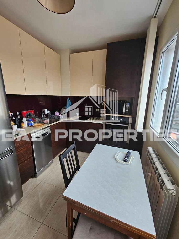 Продава 2-СТАЕН, гр. София, Дружба 1