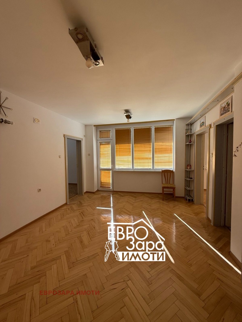 Продается  3 спальни Стара Загора , Център , 85 кв.м | 43230650 - изображение [2]