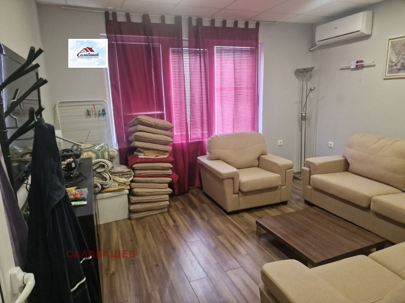 Продава  Къща област Стара Загора , гр. Казанлък , 160 кв.м | 84280362