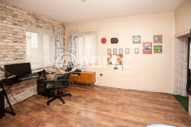 Продава КЪЩА, гр. София, Орландовци, снимка 3 - Къщи - 52505004