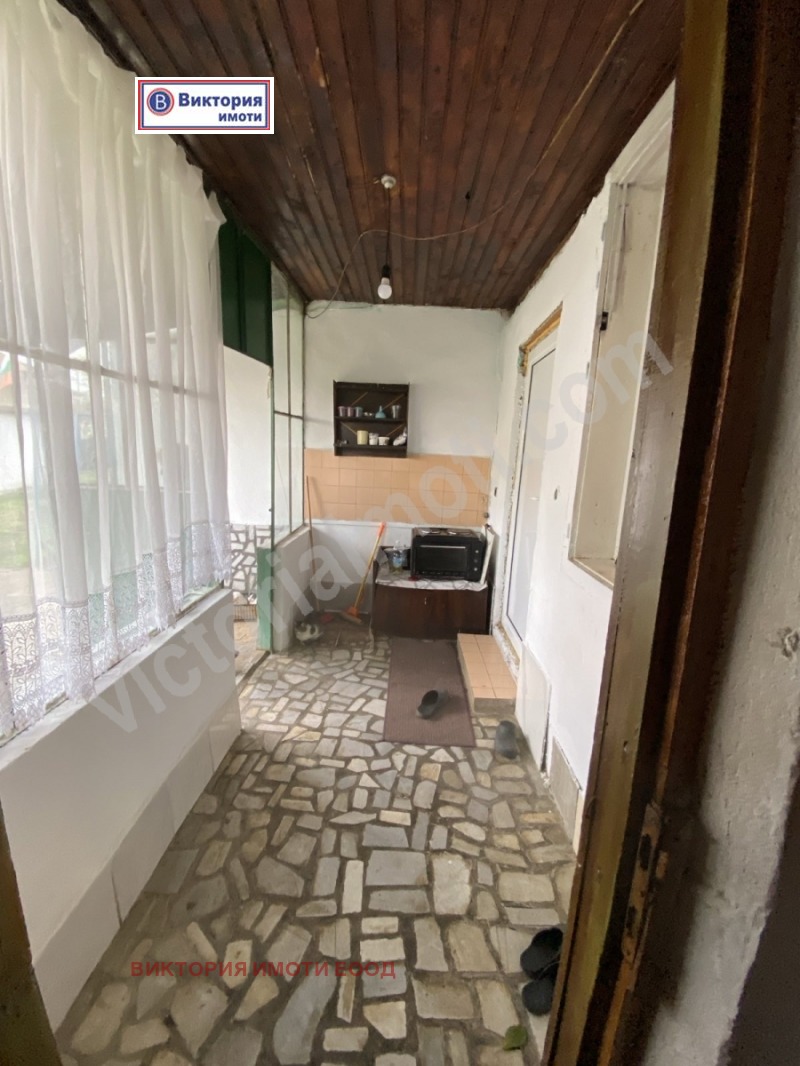 Продава КЪЩА, с. Правда, област Велико Търново, снимка 15 - Къщи - 52532662