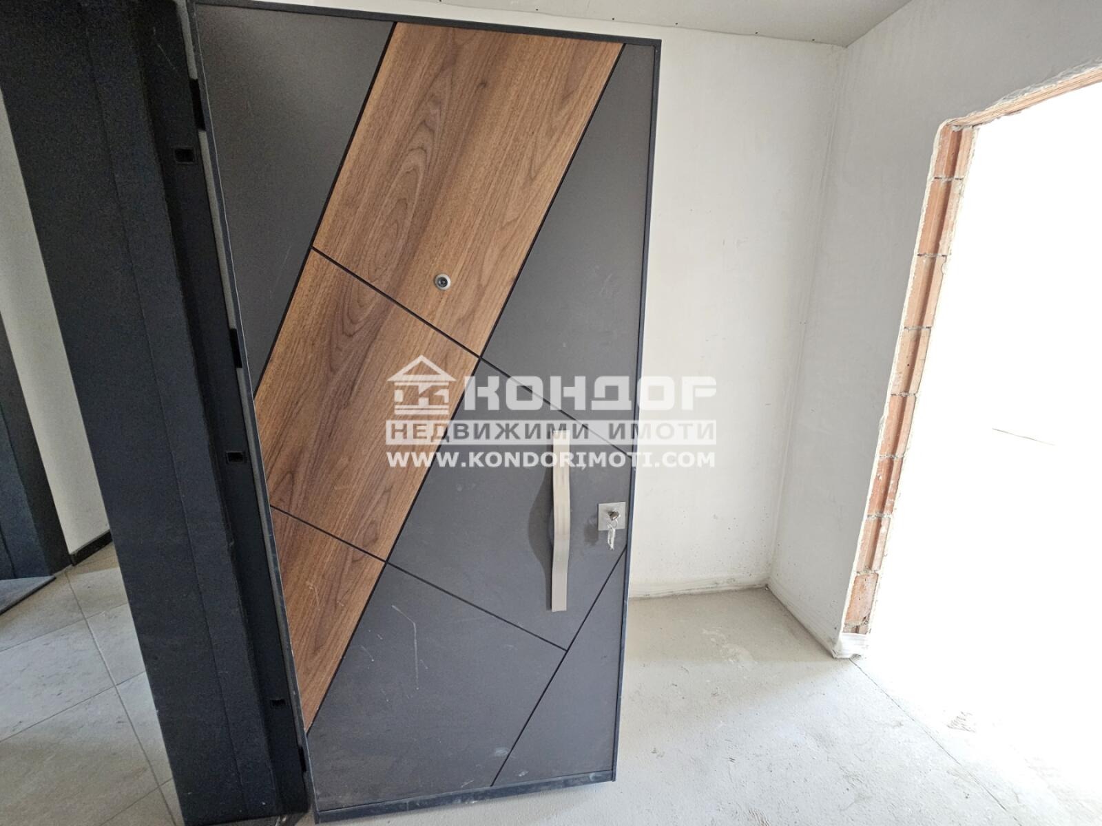 Продава 2-СТАЕН, гр. Пловдив, Кючук Париж, снимка 2 - Апартаменти - 55886847