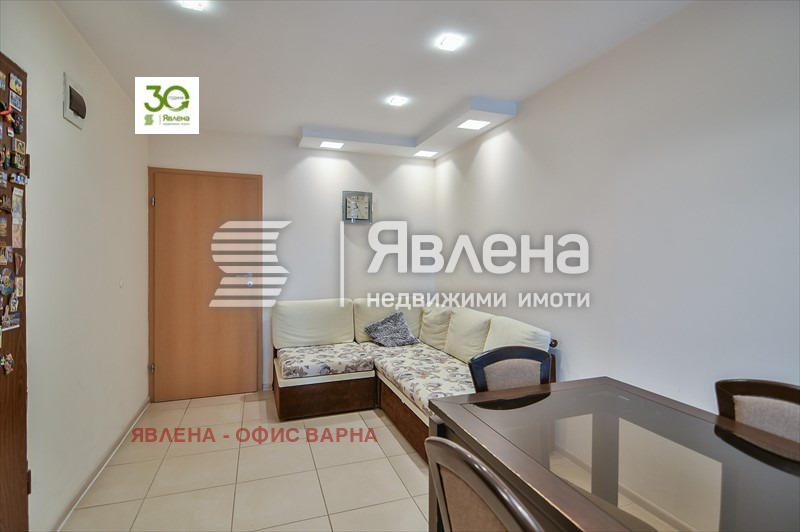 Продава 3-СТАЕН, гр. Варна, Център, снимка 2 - Aпартаменти - 47428006