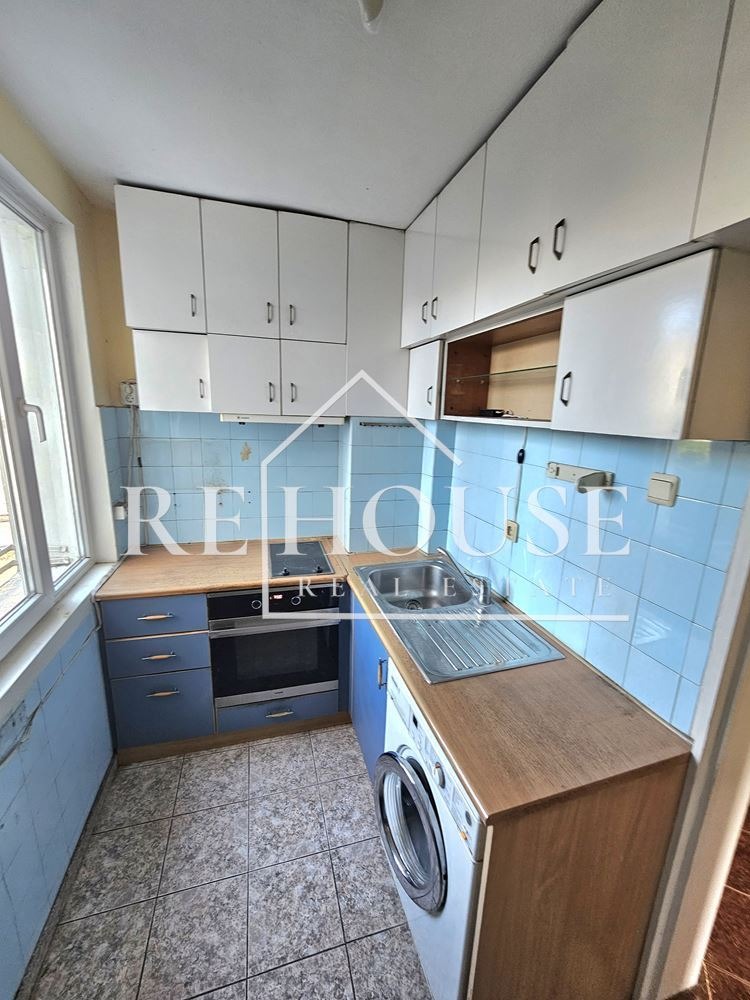 Продава 3-СТАЕН, гр. Варна, Окръжна болница-Генерали, снимка 3 - Апартаменти - 55415087