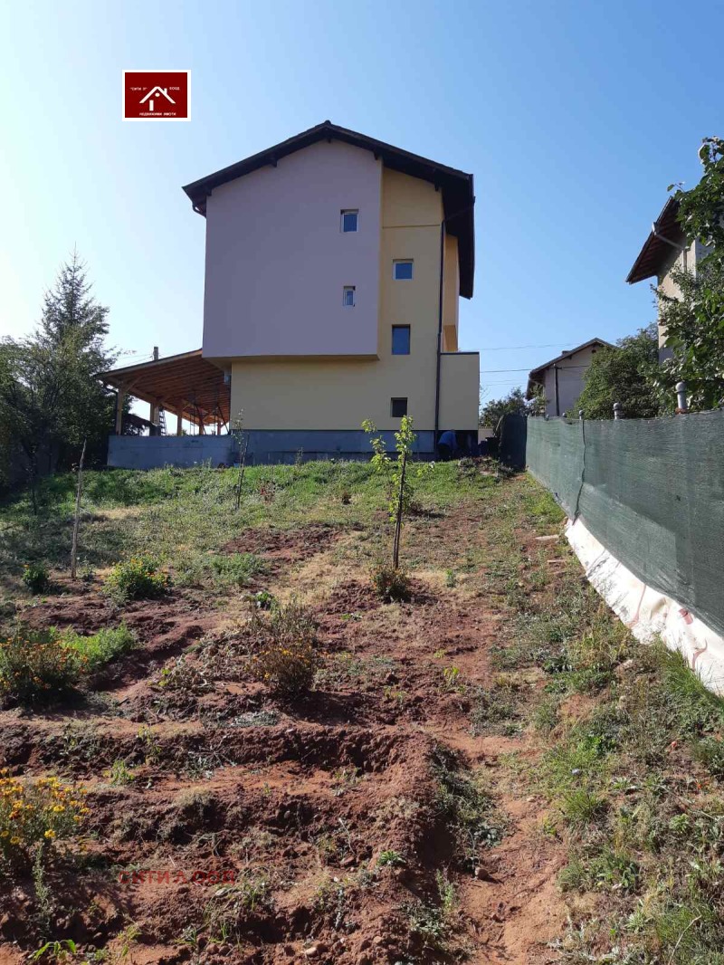 Продава КЪЩА, с. Ноевци, област Перник, снимка 2 - Къщи - 53111181