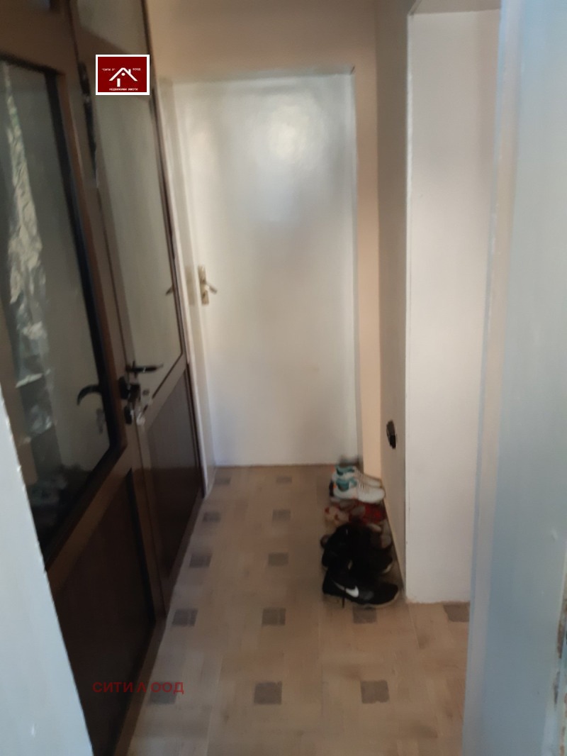 Продава КЪЩА, с. Ноевци, област Перник, снимка 10 - Къщи - 53111181