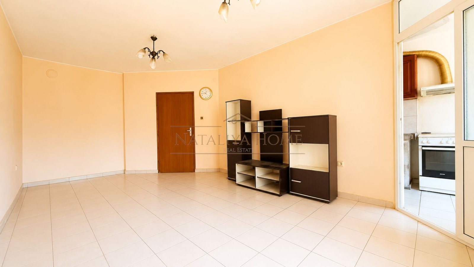 Продава 3-СТАЕН, гр. Бургас, Възраждане, снимка 2 - Апартаменти - 55748532