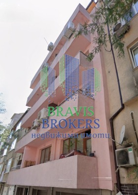 3 dormitoare Colhozen pazar, Varna