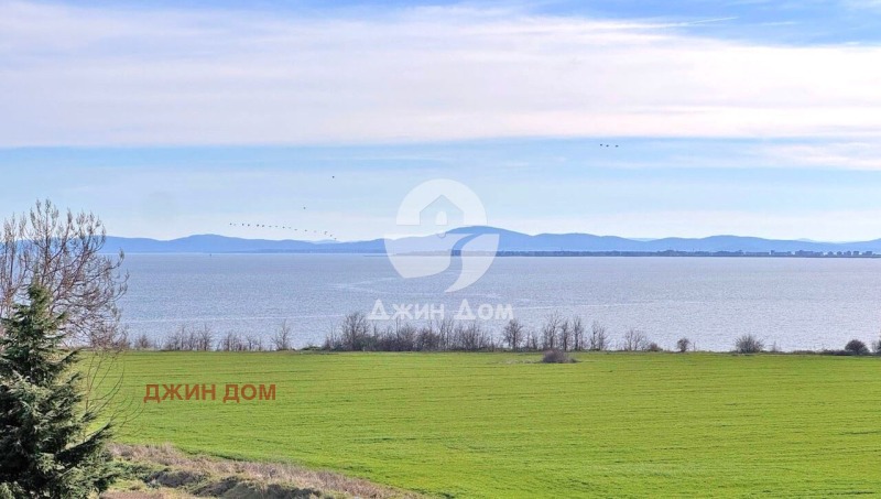 Продава 2-СТАЕН, с. Равда, област Бургас