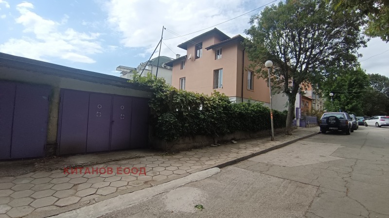 Продава  Етаж от къща град Благоевград , Идеален център , 120 кв.м | 32318714