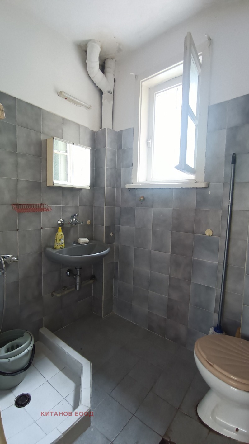 Продава  Етаж от къща град Благоевград , Идеален център , 120 кв.м | 32318714 - изображение [12]