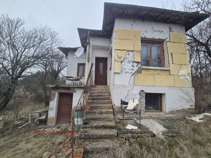Продава КЪЩА, с. Копаница, област Перник