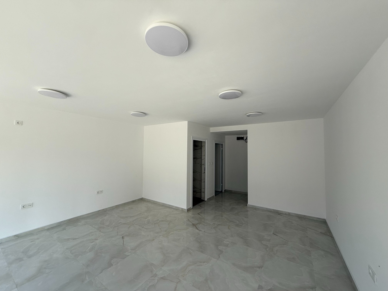 Продава ОФИС, гр. Търговище, Боровец, снимка 9 - Офиси - 54955222