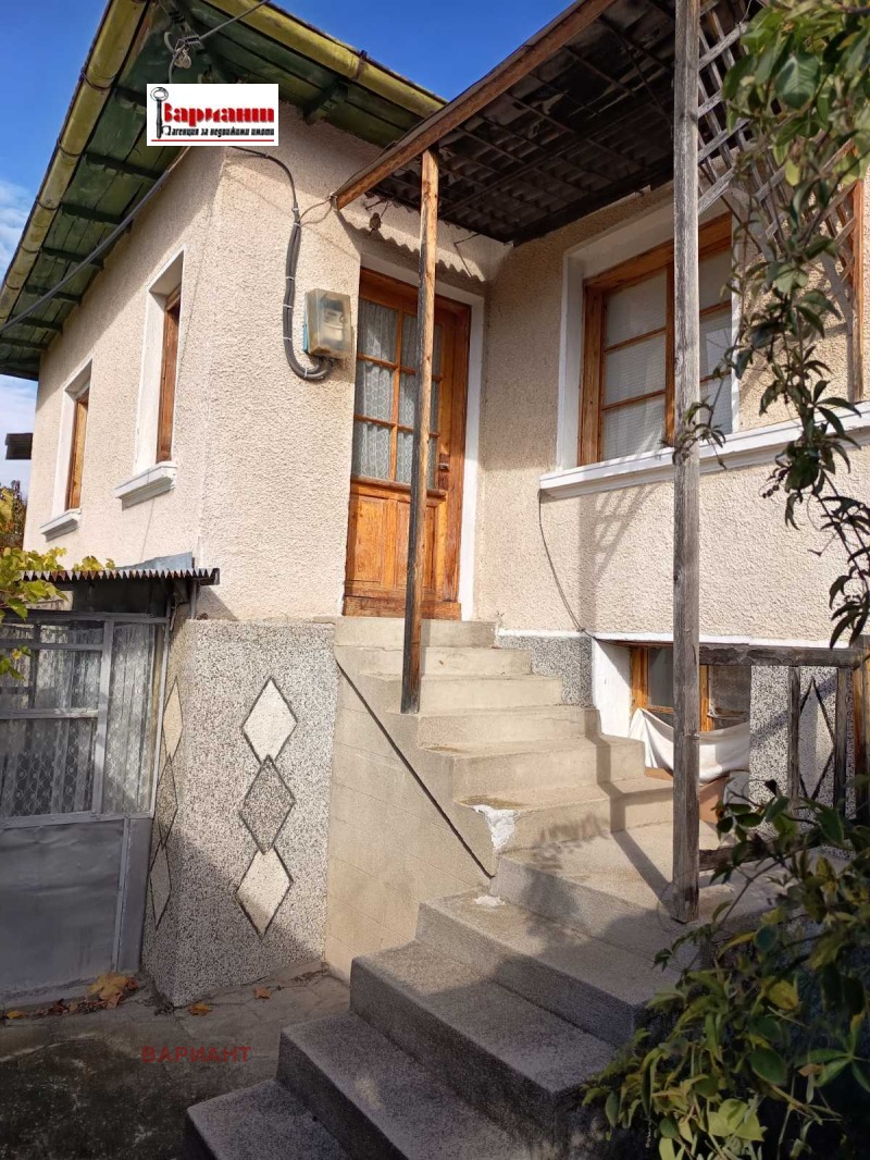 Продава КЪЩА в област Пазарджик, с. Попинци - 216 кв.м / 36 000 € » 70 409.88 лв., ВАРИАНТ