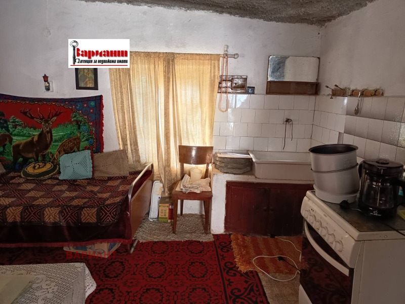 Продава КЪЩА, с. Попинци, област Пазарджик, снимка 10 - Къщи - 52278078