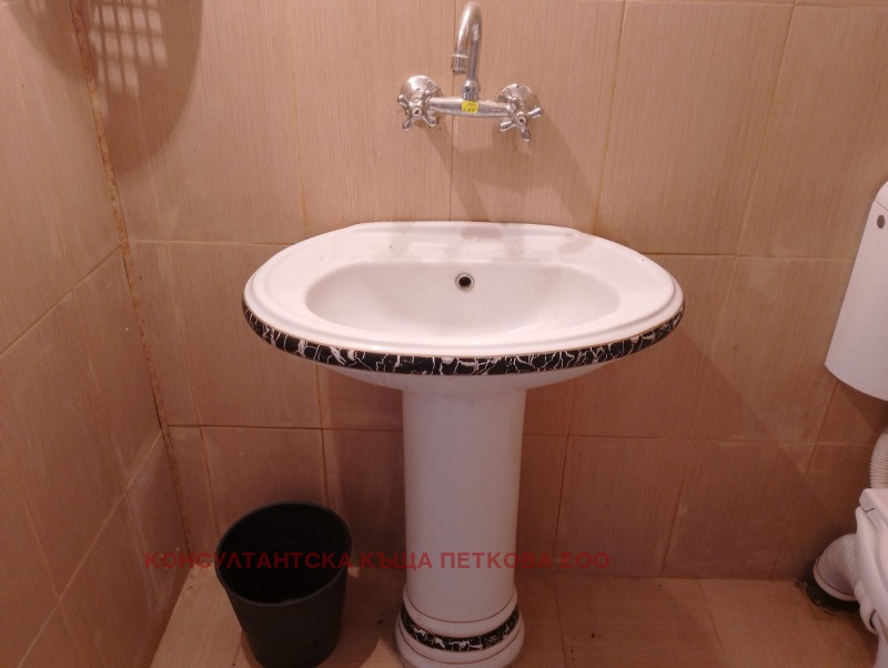 Продава КЪЩА, с. Драгомирово, област Велико Търново, снимка 12 - Къщи - 52379815