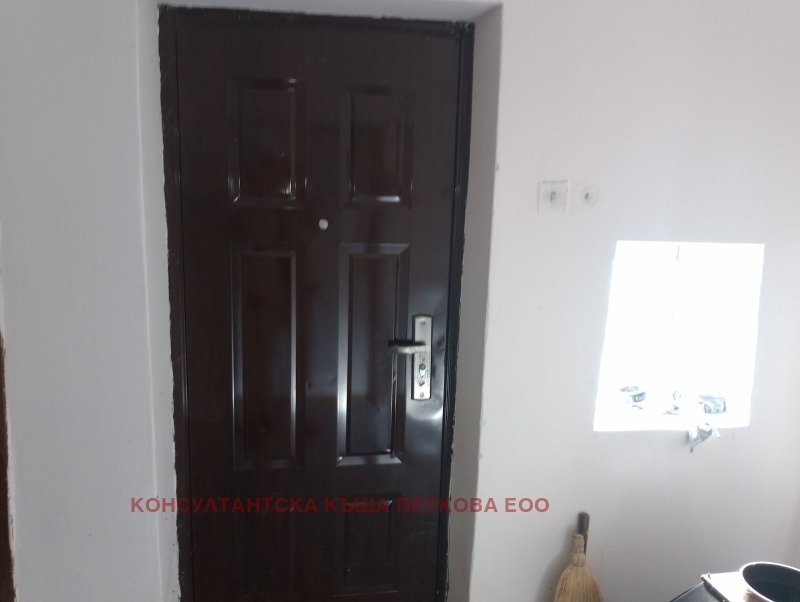 Продава КЪЩА, с. Драгомирово, област Велико Търново, снимка 10 - Къщи - 52379815