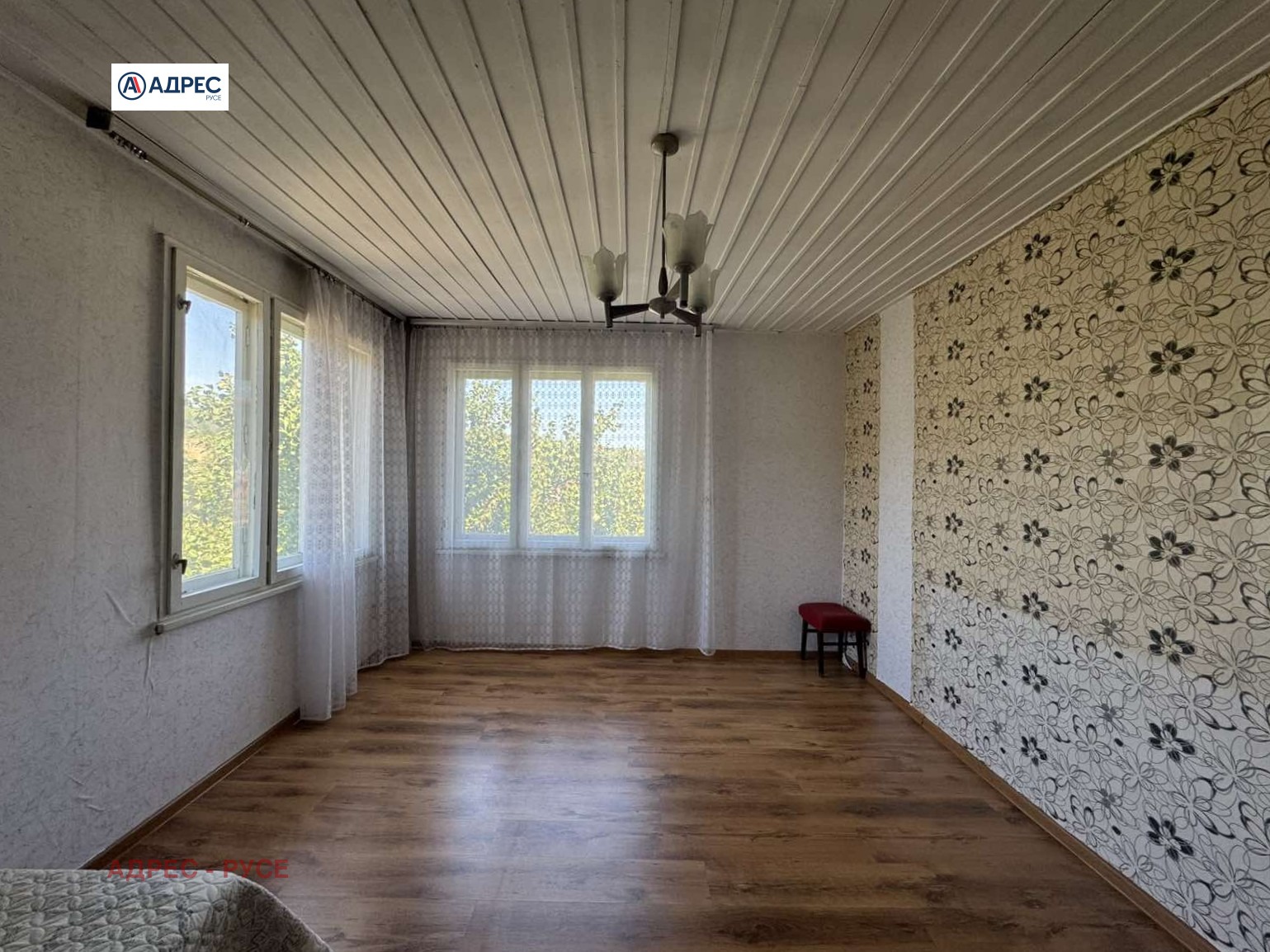 Продава ЕТАЖ ОТ КЪЩА, гр. Русе, Средна кула, снимка 7 - Етаж от къща - 56199889