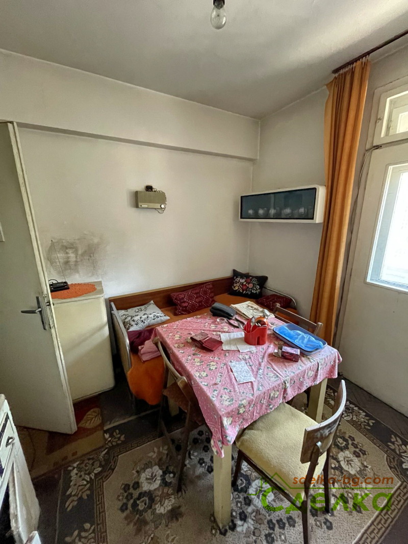 De vânzare  1 dormitor Gabrovo , Țentâr , 43 mp | 40961993 - imagine [5]