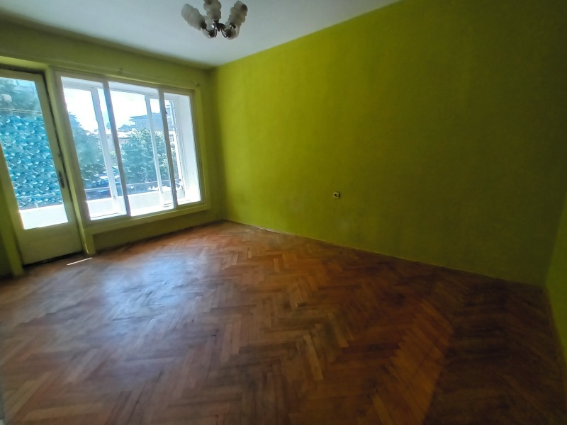 Продава  3-стаен град Шумен , Добруджански , 88 кв.м | 80739969 - изображение [2]