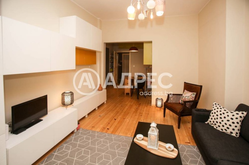 Продава  3-стаен град София , Център , 74 кв.м | 75833339