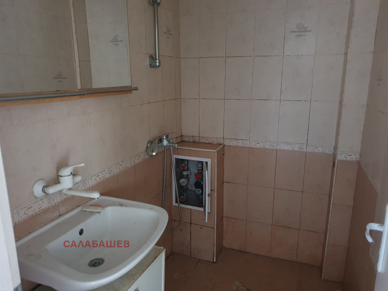 Продава 3-СТАЕН, гр. Казанлък, област Стара Загора, снимка 9 - Апартаменти - 53310003