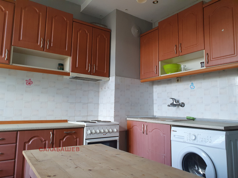 Продава 3-СТАЕН, гр. Казанлък, област Стара Загора