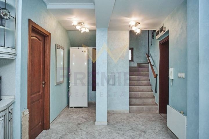 Продава МНОГОСТАЕН, гр. Варна, Операта, снимка 5 - Апартаменти - 53965537