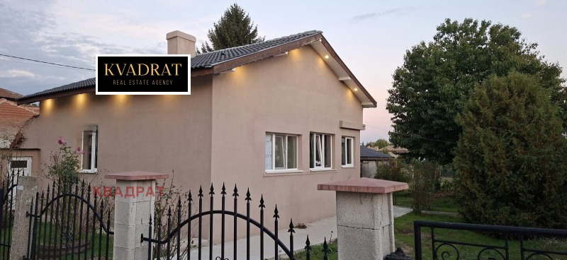 Продава КЪЩА, област Добрич, гр. Генерал Тошево • 97000 € / 189715.51 лв. • 75930385 1