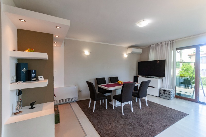 Продава КЪЩА, гр. Варна, м-т Горна Трака, снимка 3 - Къщи - 52211797