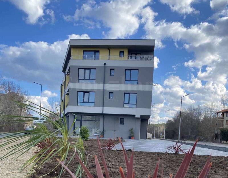 Продава 1-СТАЕН в област Бургас, гр. Царево - 47 кв.м / 70 710 € » 138 296.74 лв., СТОУНХАРД ПРЕМИЪР В СТРАНАТА И ЧУЖБИНА