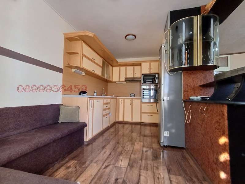 Продава 2-СТАЕН в град Шумен, Център - 63 кв.м / 139 000 € » 271 860.37 лв.