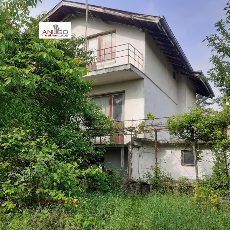 Продава ПАРЦЕЛ в град София, гр. Банкя - 952 кв.м / 290 000 € » 567 190.70 лв., АНИ-БО ЕООД