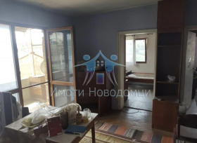 House Floor Veliki Preslav, region Shumen 5