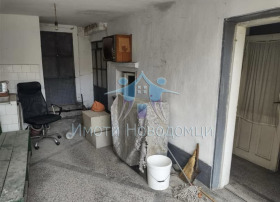 House Floor Veliki Preslav, region Shumen 8