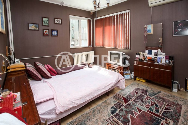 Te koop  2 slaapkamers Sofia , Tsentar , 120 m² | 31014686 - afbeelding [8]