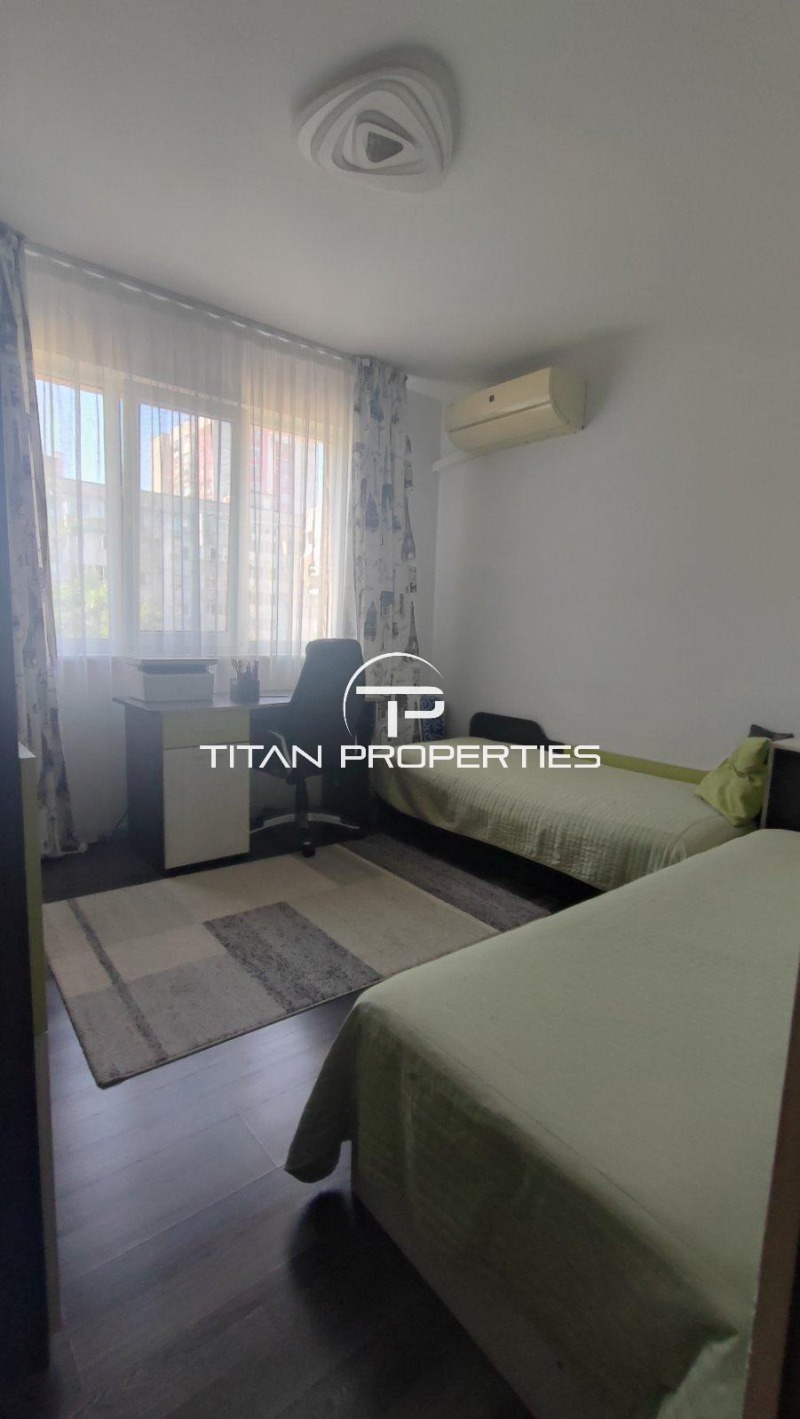 Продава  3-стаен град Варна , Възраждане 1 , 71 кв.м | 57734789 - изображение [9]