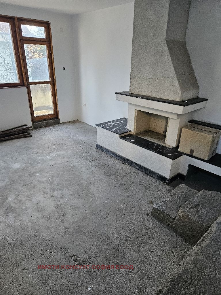 Продава 3-СТАЕН, гр. София, Карпузица, снимка 4 - Апартаменти - 53084020