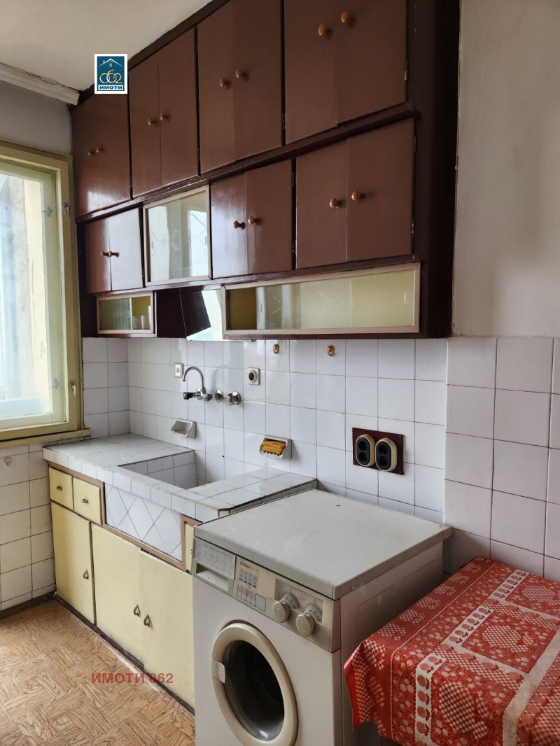 Продава 4-СТАЕН, гр. Велико Търново, Акация, снимка 2 - Апартаменти - 52748360