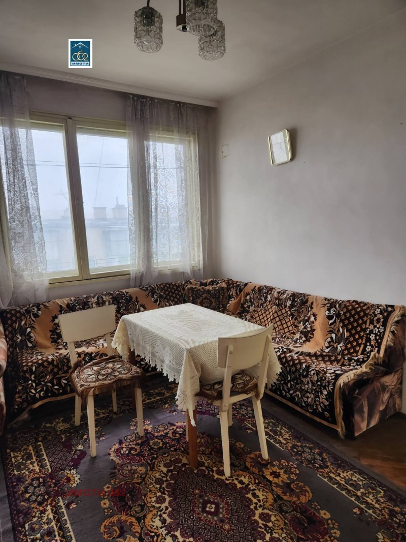 Продава 4-СТАЕН, гр. Велико Търново, Акация