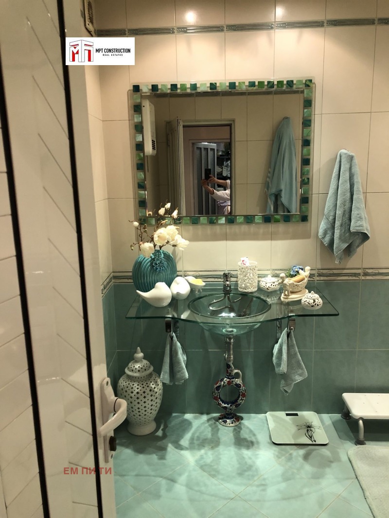 Продается  3+ спальни Пловдив , Център , 179 кв.м | 91918712 - изображение [9]