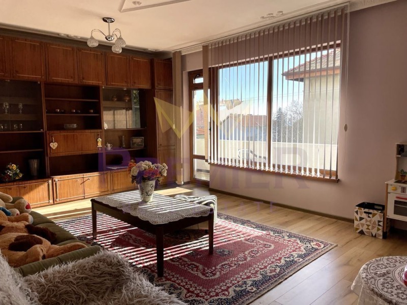 Na sprzedaż  Piętro domu Warna , Galata , 147 mkw | 46303911 - obraz [7]