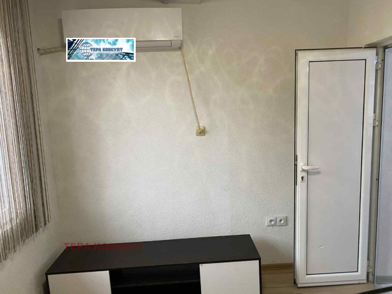 Продава ЕТАЖ ОТ КЪЩА, гр. Плевен, Широк център, снимка 13 - Етаж от къща - 52007671