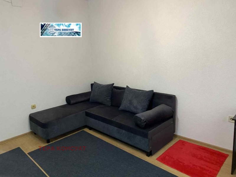 Продава ЕТАЖ ОТ КЪЩА, гр. Плевен, Широк център, снимка 6 - Етаж от къща - 52007671