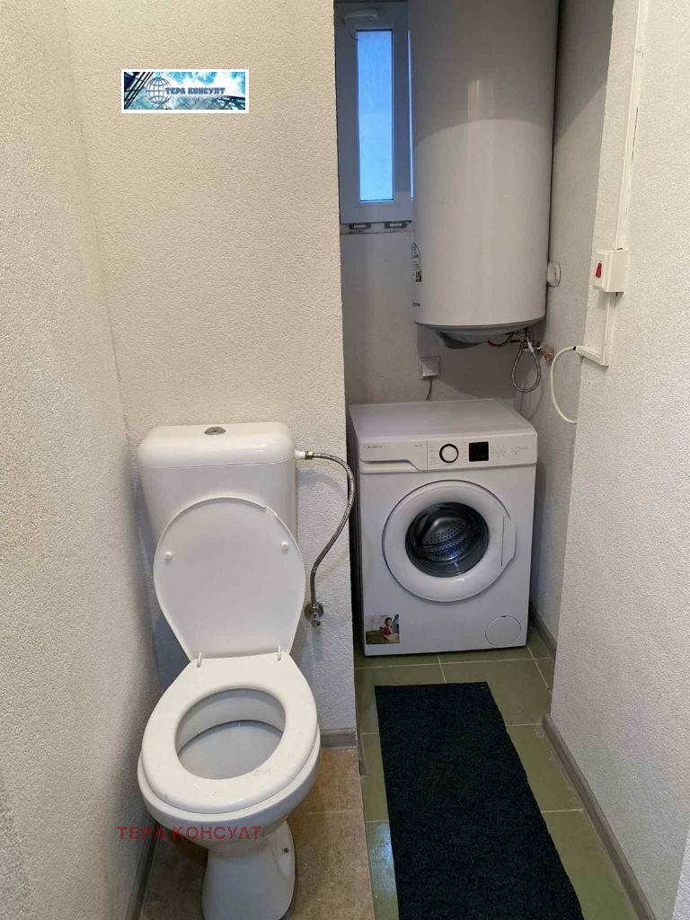 Продава ЕТАЖ ОТ КЪЩА, гр. Плевен, Широк център, снимка 4 - Етаж от къща - 52007671