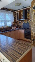 Продава ЕТАЖ ОТ КЪЩА, град Шумен, Пожарната • 180000 € • 16584395 — Holmes.bg