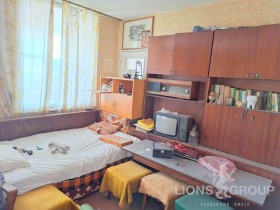 1 camera da letto Vazragdane 1, Varna