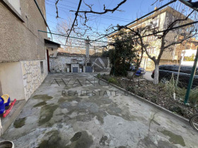 Hus Gulv Proslav, Plovdiv 13