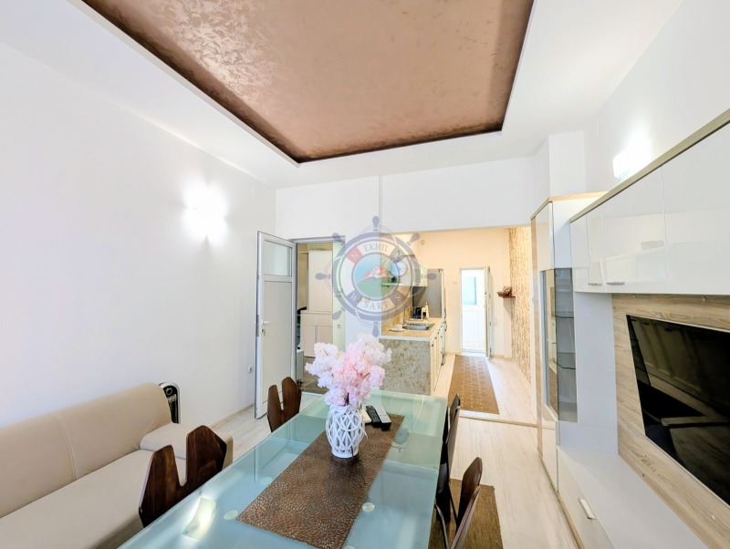 Продава МНОГОСТАЕН, гр. Варна, ЖП Гара, снимка 9 - Апартаменти - 52816113